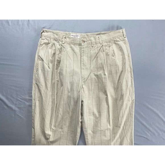 Abercrombie & Fitch Vintage Hong Kong Pleated Chino Pants. Houndstooth, 36X31. - Picture 5 of 11